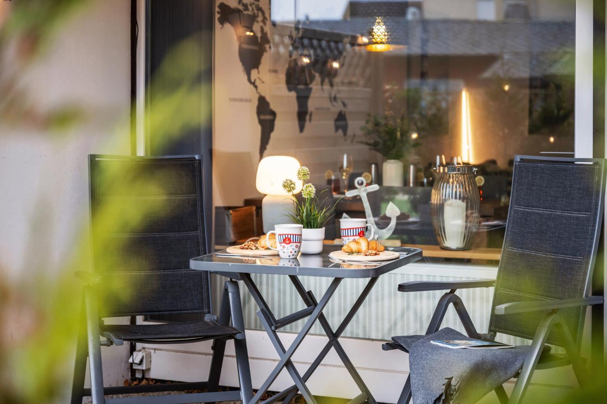 Greypearl - Ruhig Gelegen Mit Terrasse - Strandnaehe - Parkplatz - Wlan Бюзум Экстерьер фото