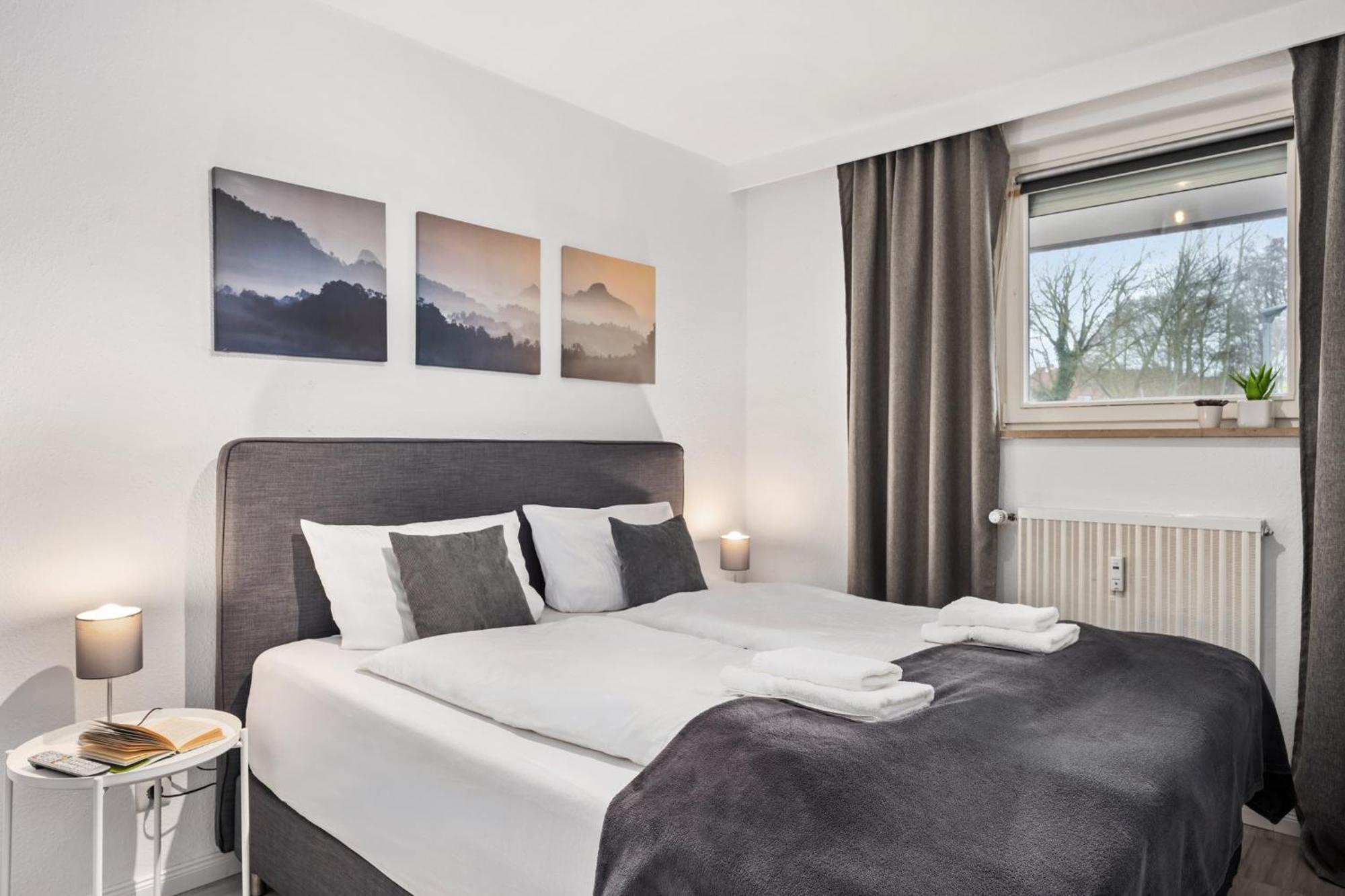 Greypearl - Ruhig Gelegen Mit Terrasse - Strandnaehe - Parkplatz - Wlan Бюзум Экстерьер фото